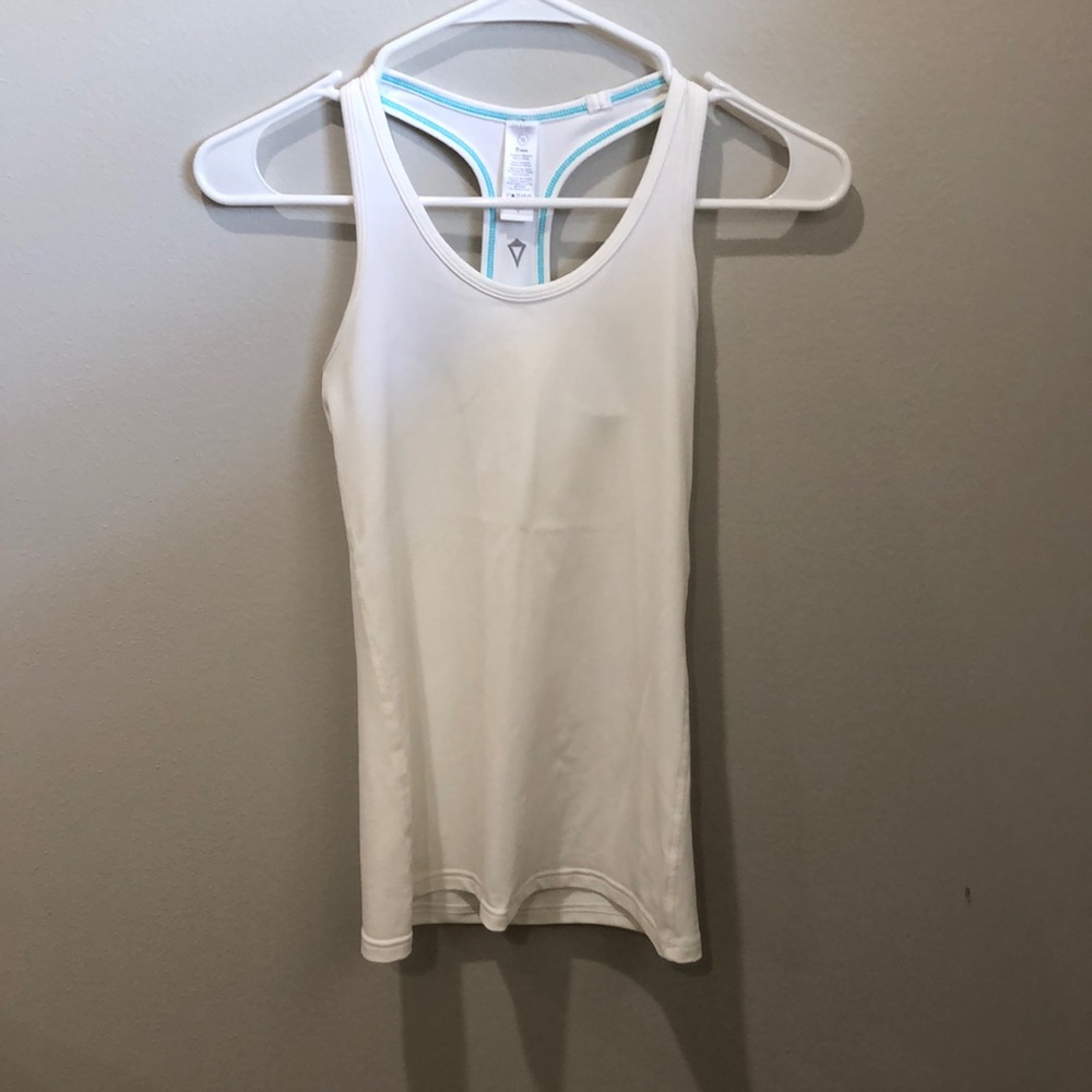 ivivva tank
